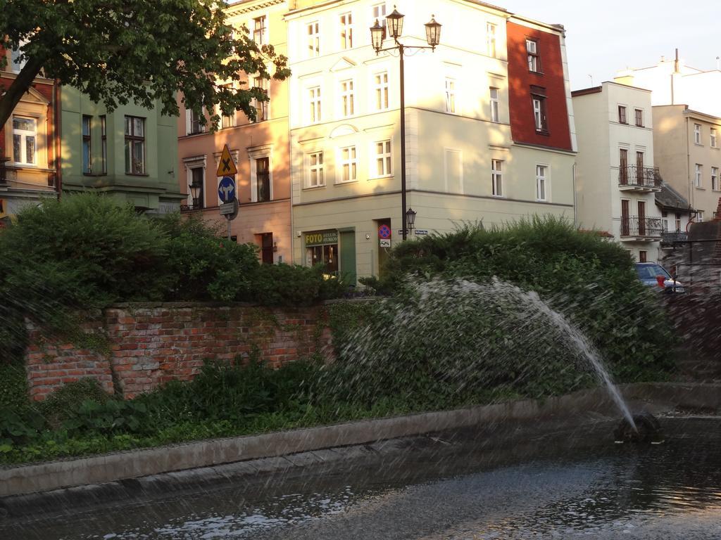 Kopernika 47 *